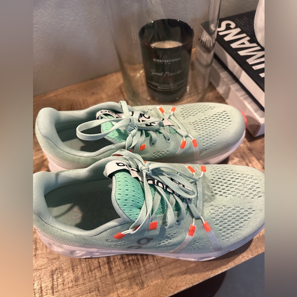 Cloud X 4 brand new shoes. Size 10. No box